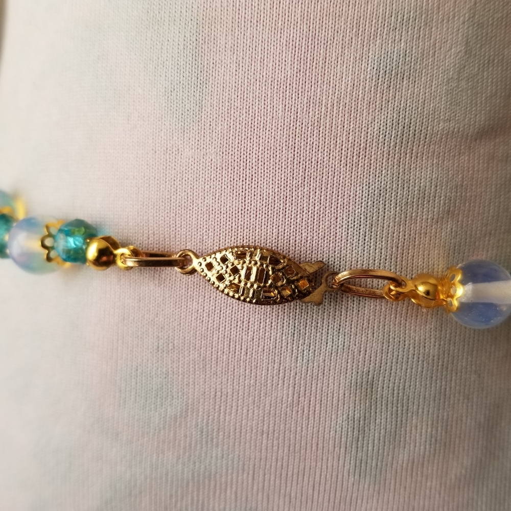 Relisted -Art deco upcycled necklace aqua blue opalescent glass repurposed - Picture 8 of 11